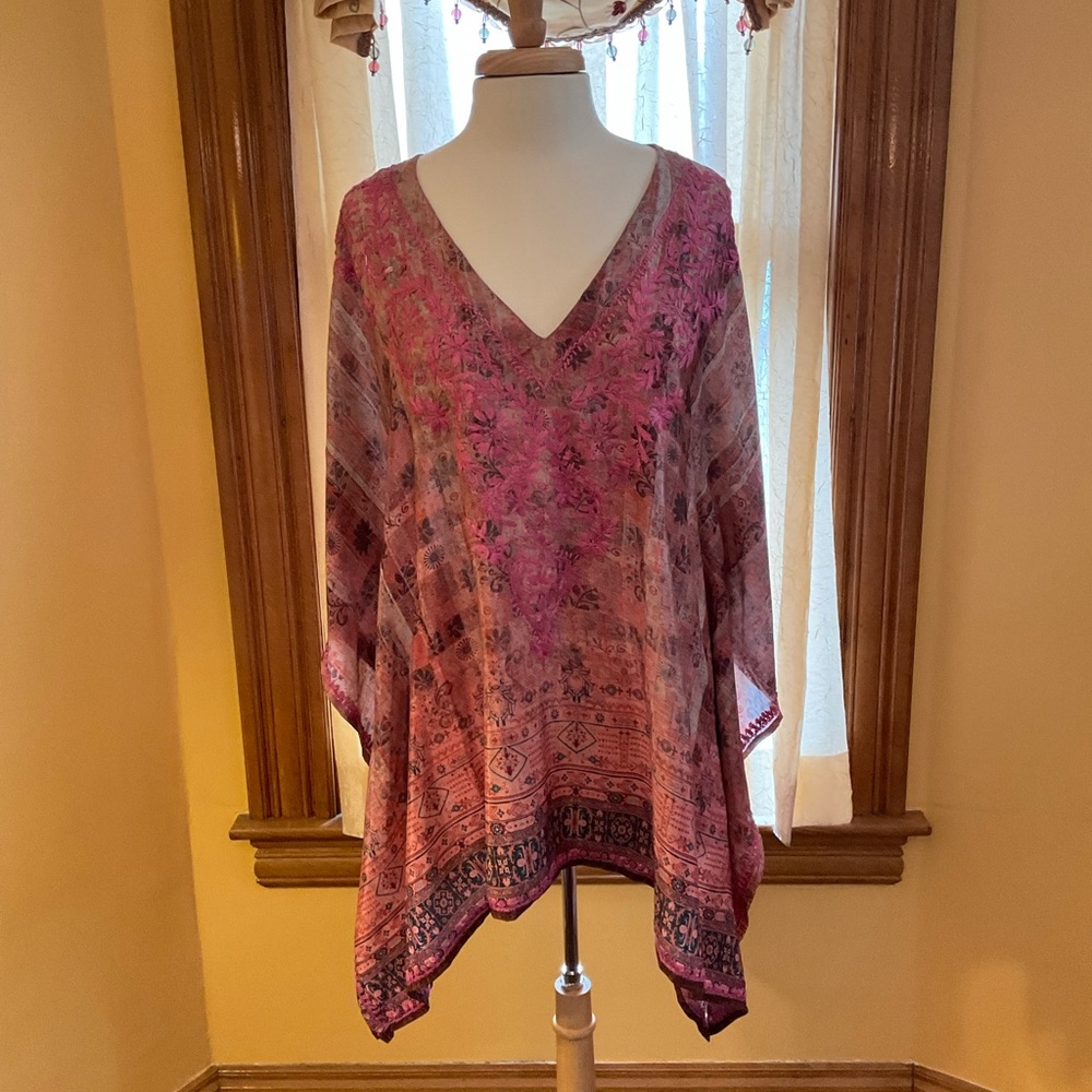SIVANA SPIRIT - Fair Trade Flowy Embroidered Tunic